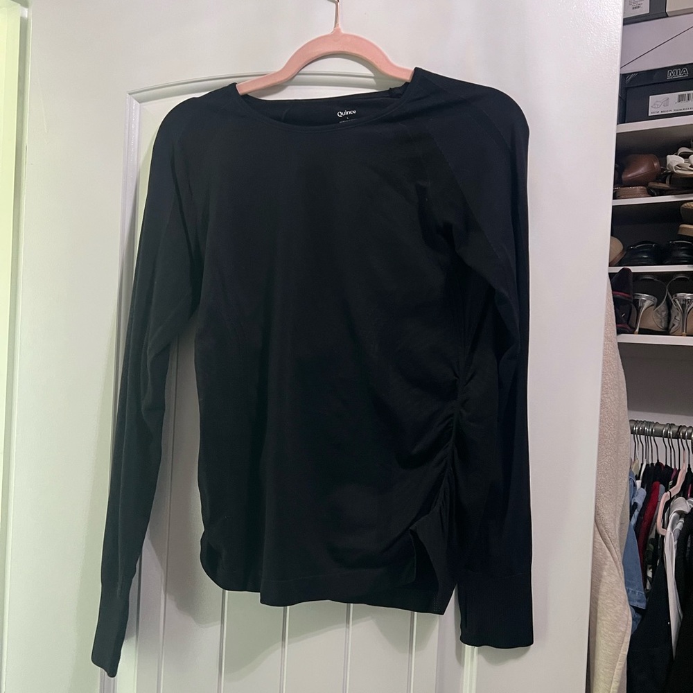 NWOT Quince Black Long-Sleeve athletic Top